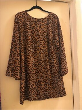 H&M Leopard Print Long-Sleeve Shift Dress in Brown and Black